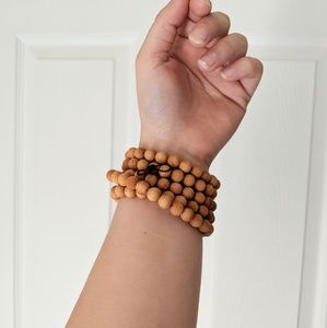 NWOT Sandalwood Mala Beads
